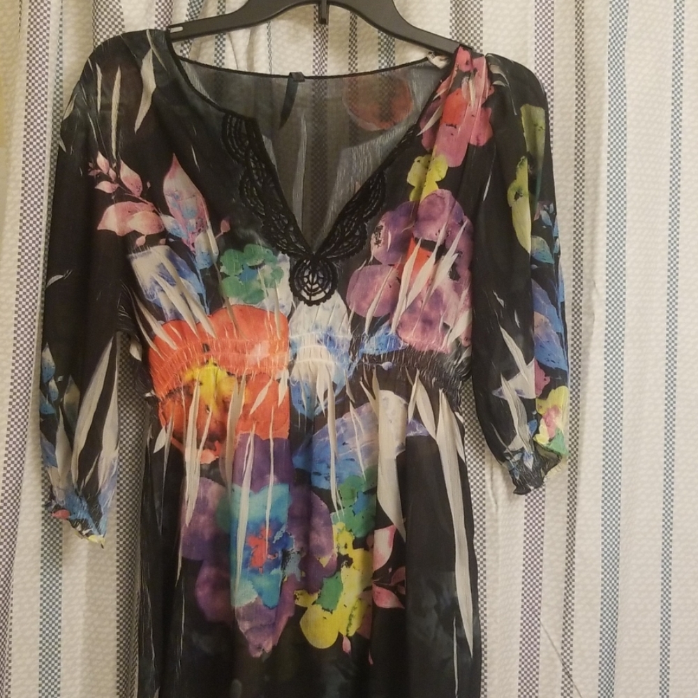 Womens shear flower shirt